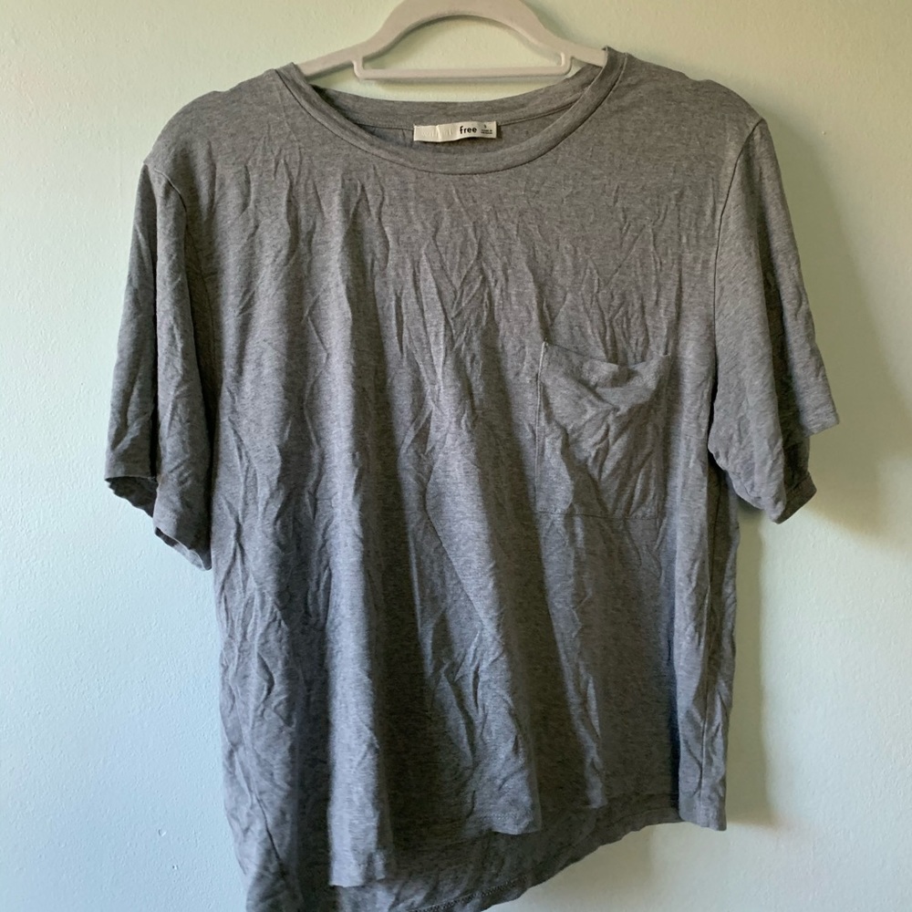 Aritzia Wilfred free gray tee